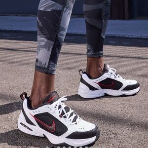 Nike Air Monarch IV, M 6.5, W 8